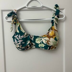 Anne Cole Green Floral swimsuit Top